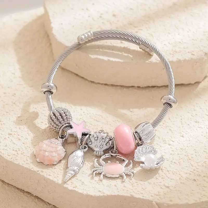 luxury jewelry Fashion Studded Elephant Puppy Key Pendant Alloy Beaded Bracelet Accessories for Women