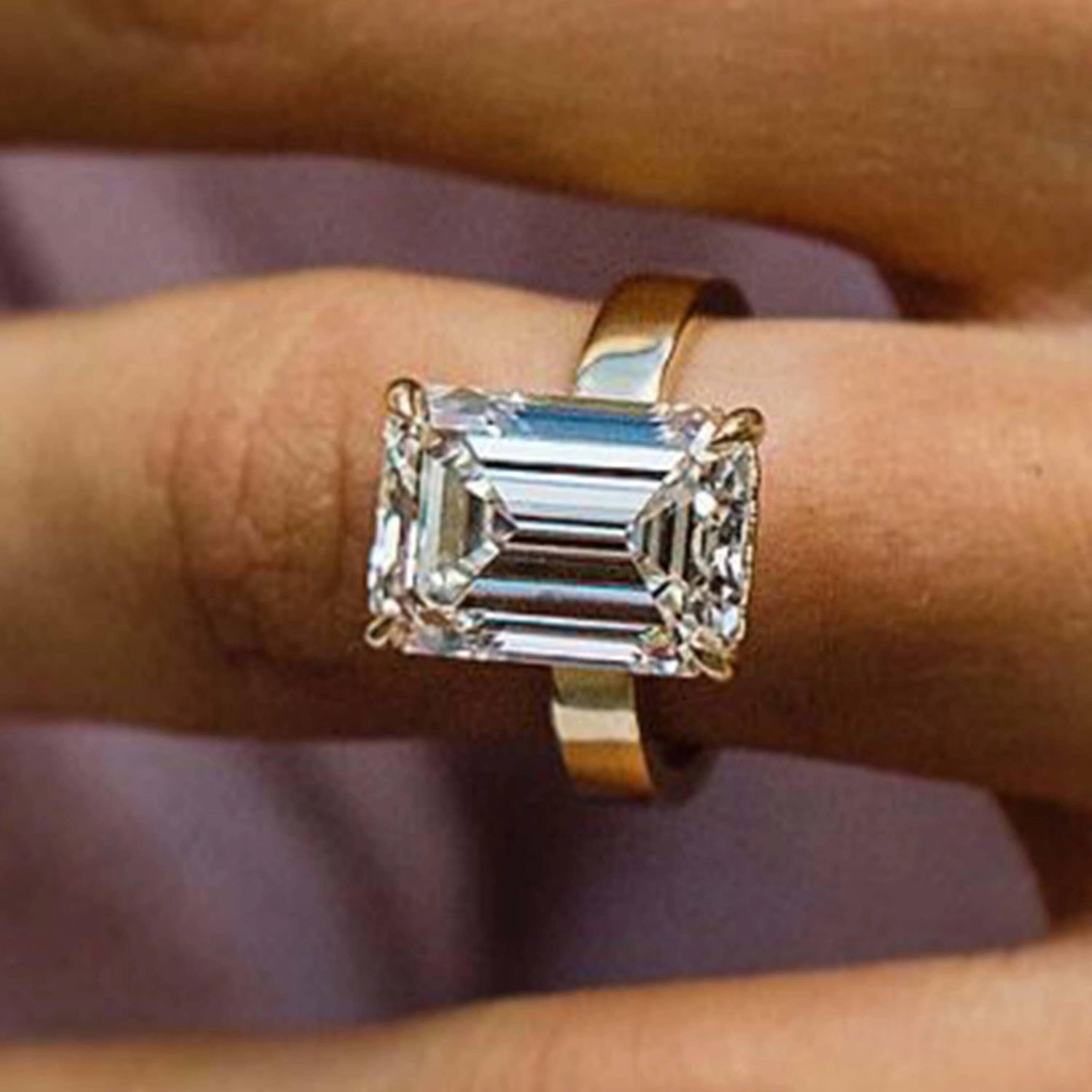 Customized Luxury Vintage Tennis Bracelet for Women 10K Solid Gold with Lab Grown Diamond Charm Iced Diamond Bracelets Bangles