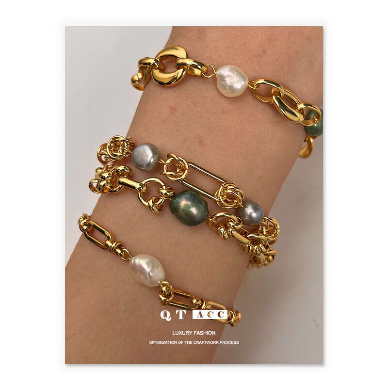 Fashion luxury pearl bracelet jewelry wedding diamond 18K gold-plated white gold letter pendant womens letter diamond pendant bracelet