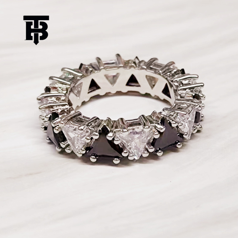 TB BHULAMTE New Product Designer Shiny Gradient Triangle Cut Diamond Ring Personalized Temperament Women's Round Simple Accessories Luxury Jewelr