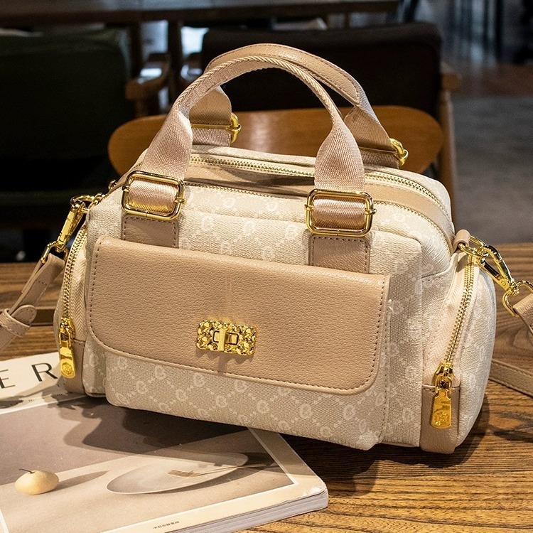 Boston Women's Bag Luxury Bag 2025 New Designer Bag Genuine Leather Handbag Pillow Bag Fashion Versatile Handbag Shoulder Bag Simple Crossbody Ba