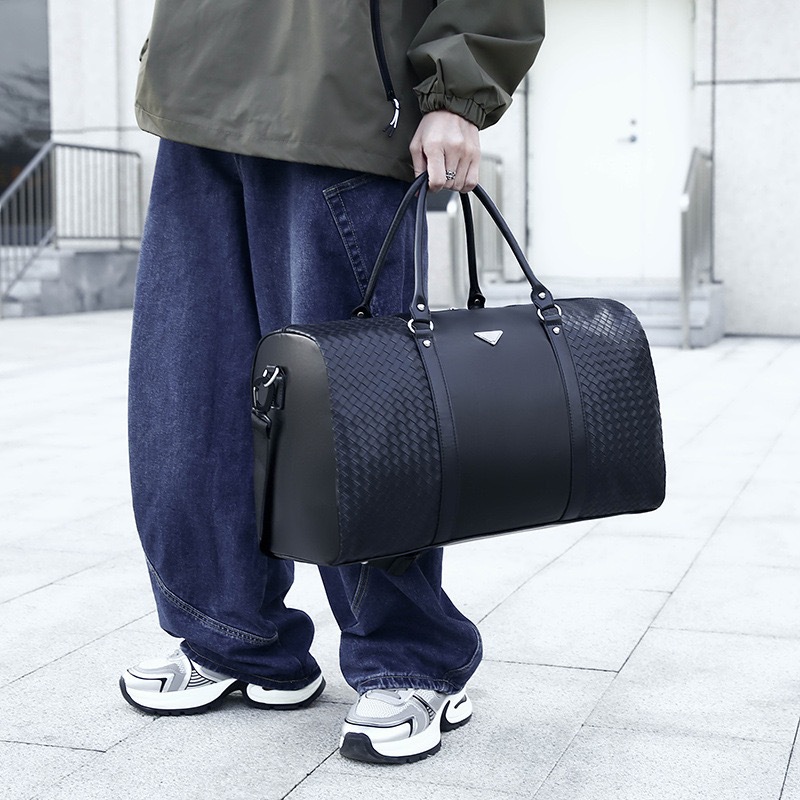 Designer new travel bag male large capacity duffel bag fitness bag handbag single shoulder cross body backpack business trip 2025s hot