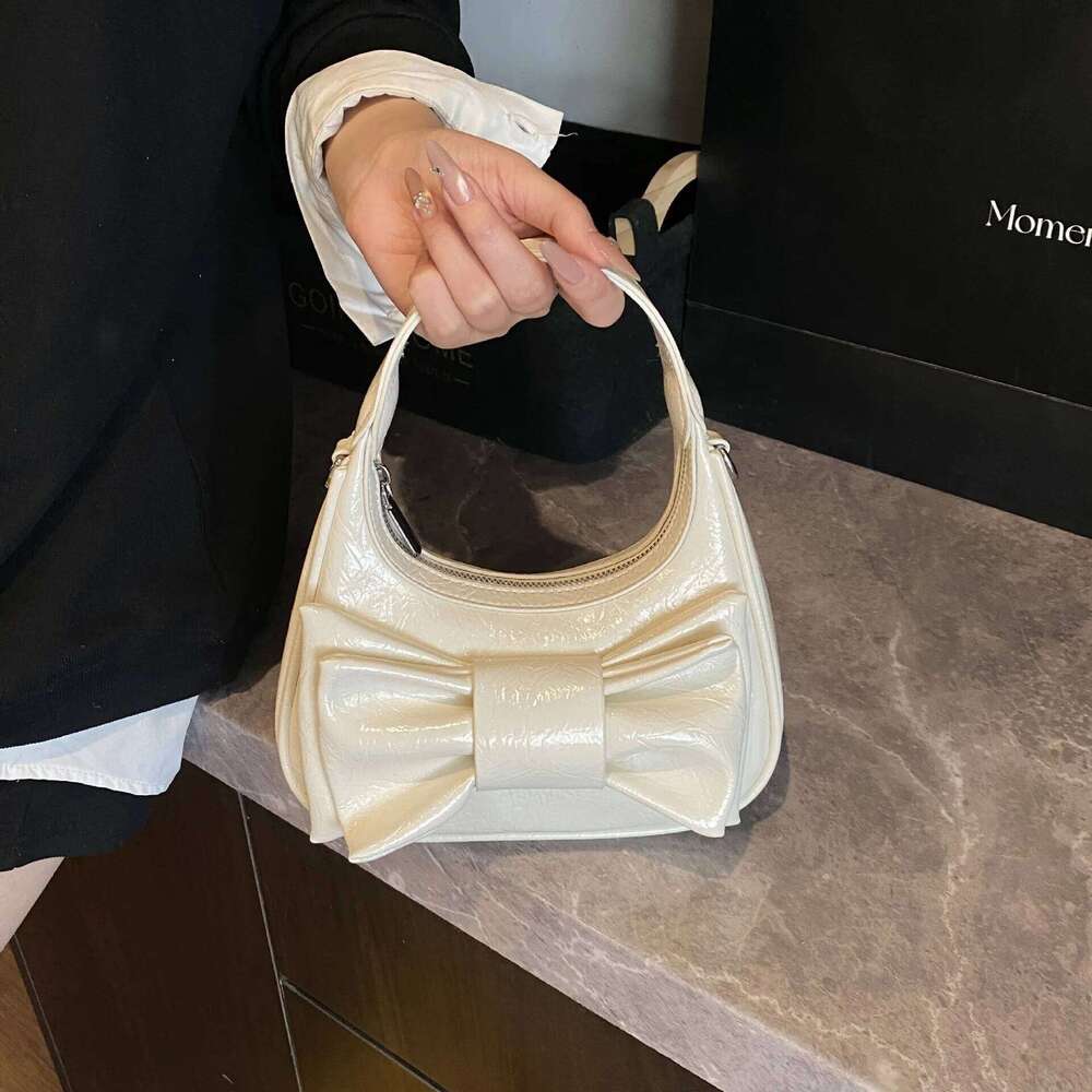 Hot Selling Cross-Border Hot Sale Hair Bow Women's 25 New Niche Handbag High-End Sense Versatile Shoulder Messenger Bag Designer Bags