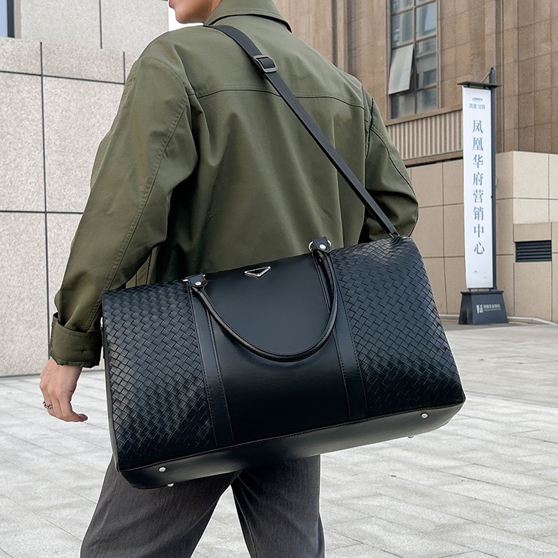 Designer new travel bag male large capacity duffel bag fitness bag handbag single shoulder cross body backpack business trip 2025s hot