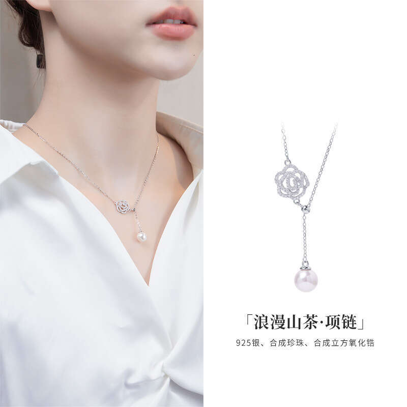 light luxury niche pearl ladies small fresh Fashion camellia white rose necklace sweet rose flower collarbone chain pendant gift