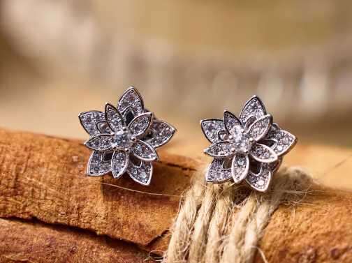 Sterling Silver Jewelry for Women Elegant Accessory Stud Earrings Floral Design Zircon Stones for Sensitive Skin