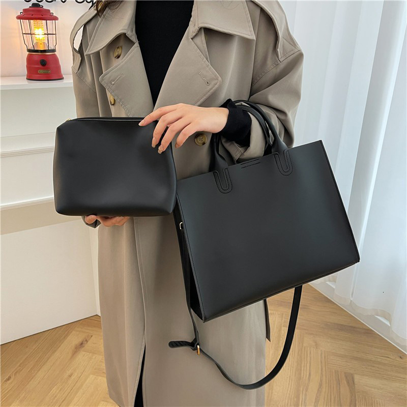 Carefully Selected New European And American Tote Bag Retro Luxury Bagdesigner Free Shipping Women's Handbag Versatile Casual Fashion Large Capac