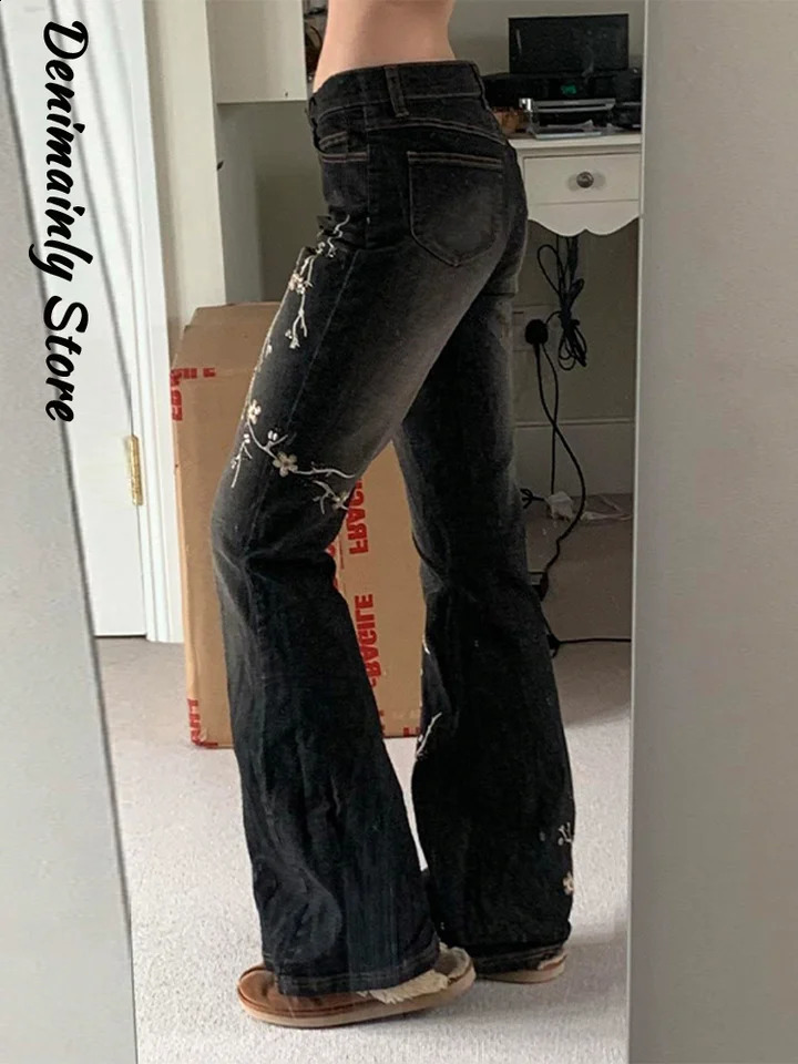 y Yk2 Denim Woman Pants Slim Low Waist Plum Blossom Micro Flared Trousers Chic High Street Womens Jeans Z260313