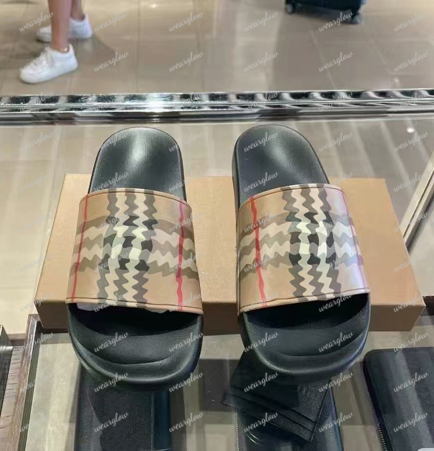 Designer Sliders Rubber Letter sandals Slippers Men slide Beach Flat Slide Women Luminous Alphabet Slipper Multicolor Couples Slides Waterproof