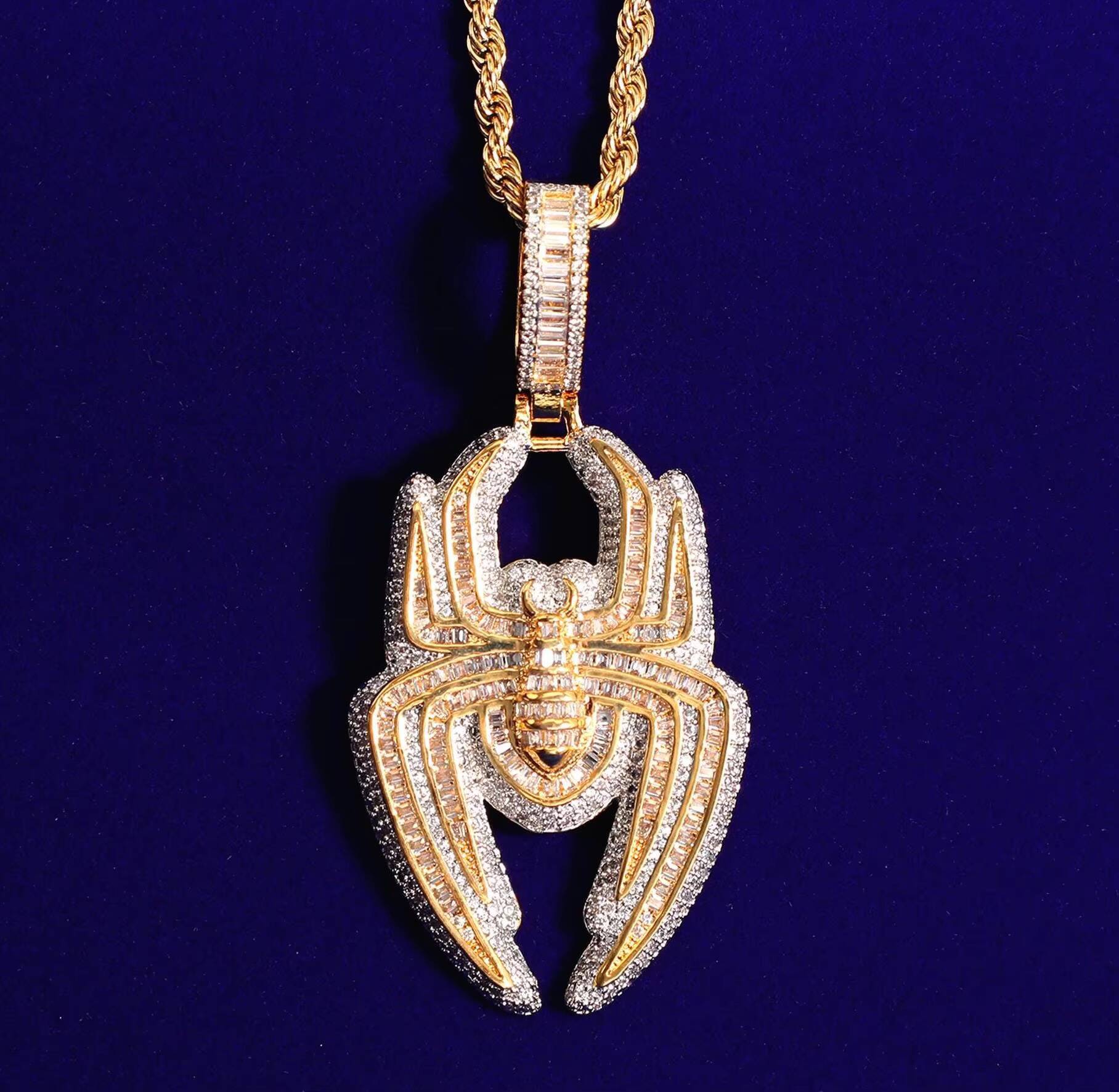 Mens Iced Out Gold Spider Pendant Necklace Micro Pave Diamond Spider Design Hip Hop Bling Jewelry Gift for Him