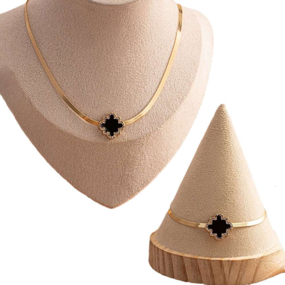 exquisite and romantic bracelet necklace stud earrings pendant geometric jewelry set elegant party gif classic ladies luxury