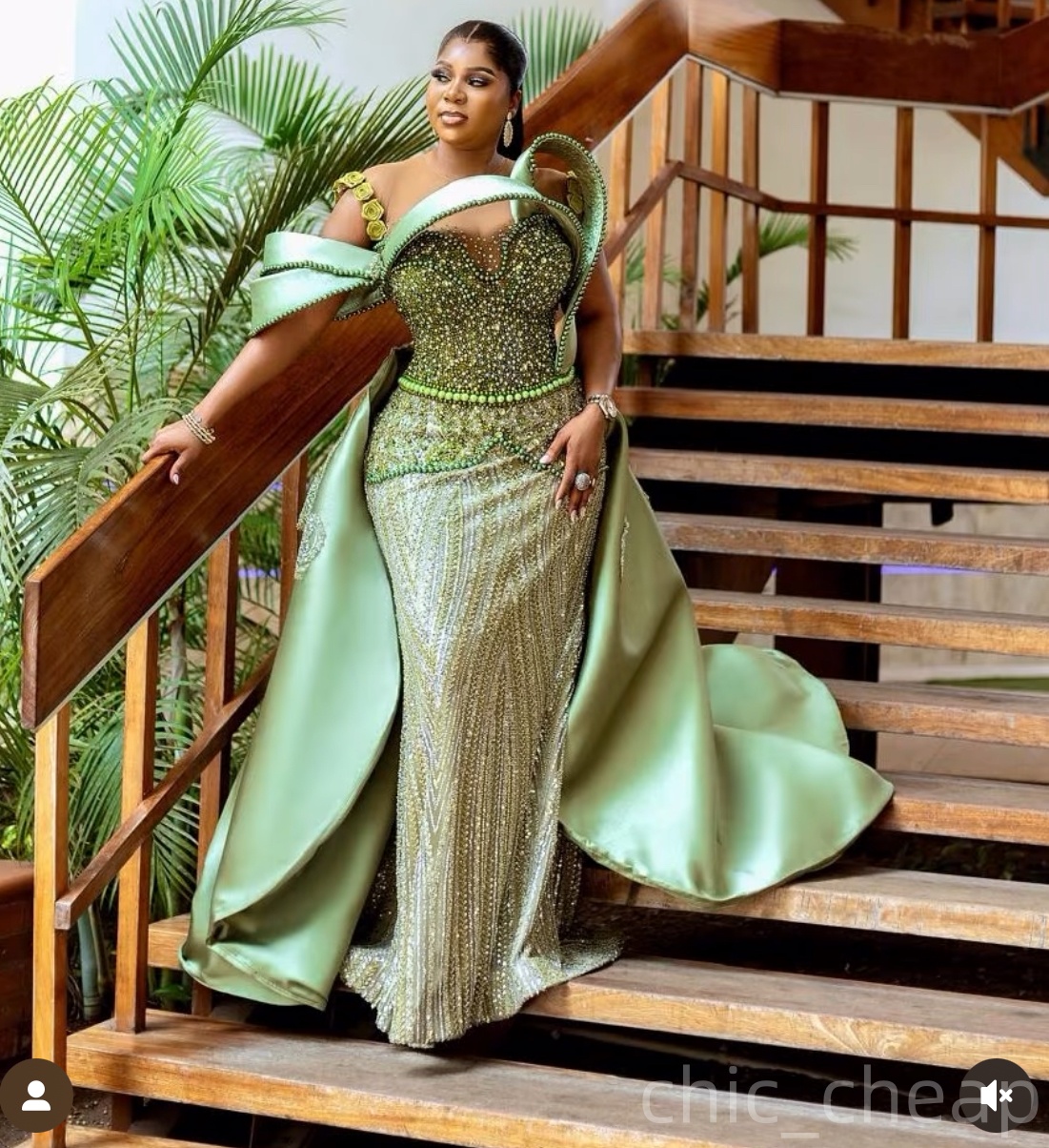 2025 Plus Size Sage Mermaid Mother Of Bride Dresses Beaded Pearls Sequined Prom Evening Party Mama's Dress Vintage 50's Birthday Wedding Gue