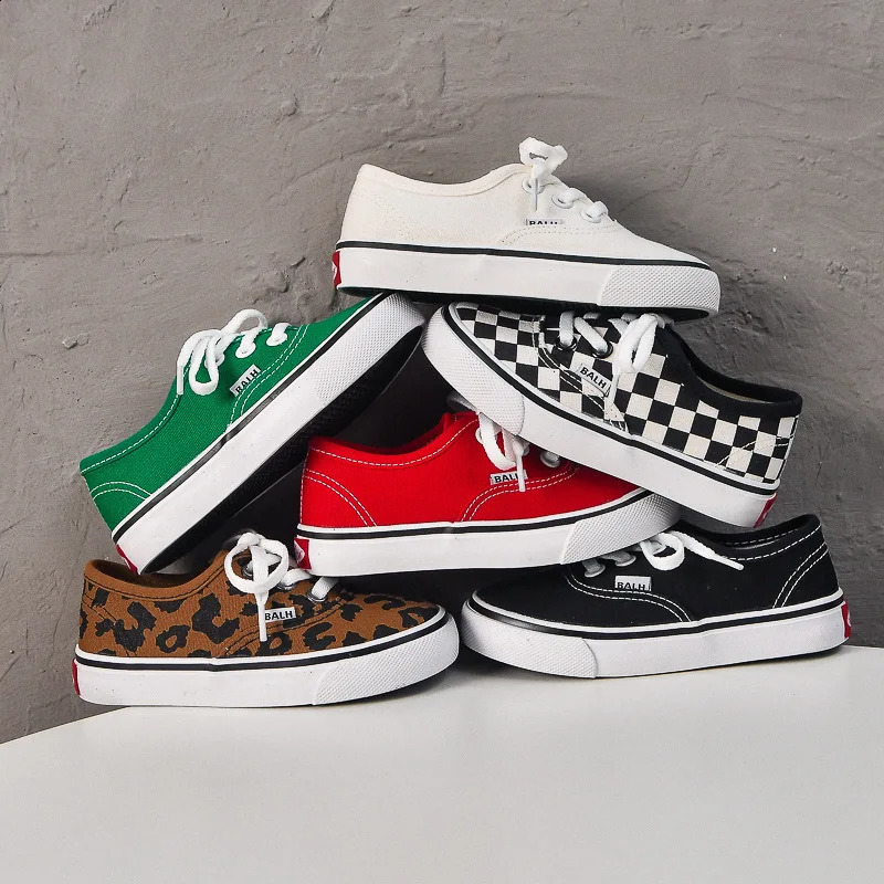 ren Shoes Simple Versatile Soft Soled Board Shoes Fashion Casual Antis Canvas Shoes Comfort s Sneakers 250823