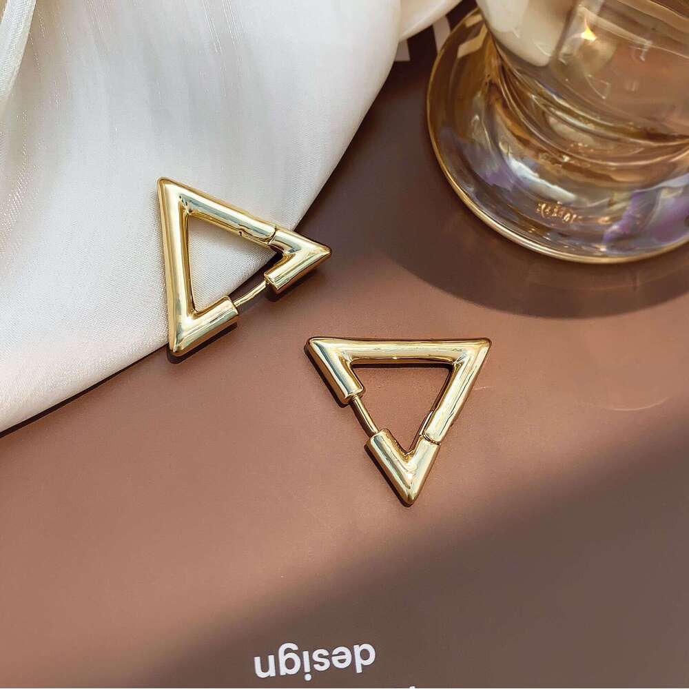 boucle d oreille luxe geometric trendy earrings Triangular fashion minimalist temperament women's hollow