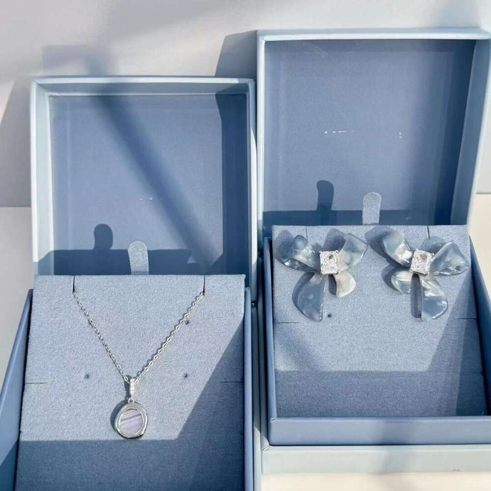 Gold plated Banshee Portrait Neck Chain Luxury Fashion Necklaces Medusa Head Pendant Classic Style models Women's jewelry Gift Dhgate