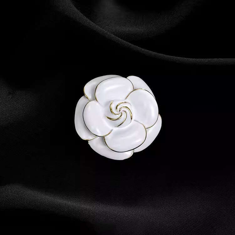 Fashion Full Diamond Pins Brooches Women's Fashion Exquisite Luxury brooches Gift Jewelry High quality with box