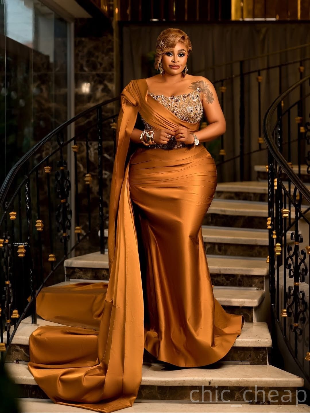 2025 Plus Size Gold Mermaid Mother Of Bride Dresses Lace Beaded One Shoulder Prom Evening Party Mama's Dress Vintage 50's Birthday Wedding G