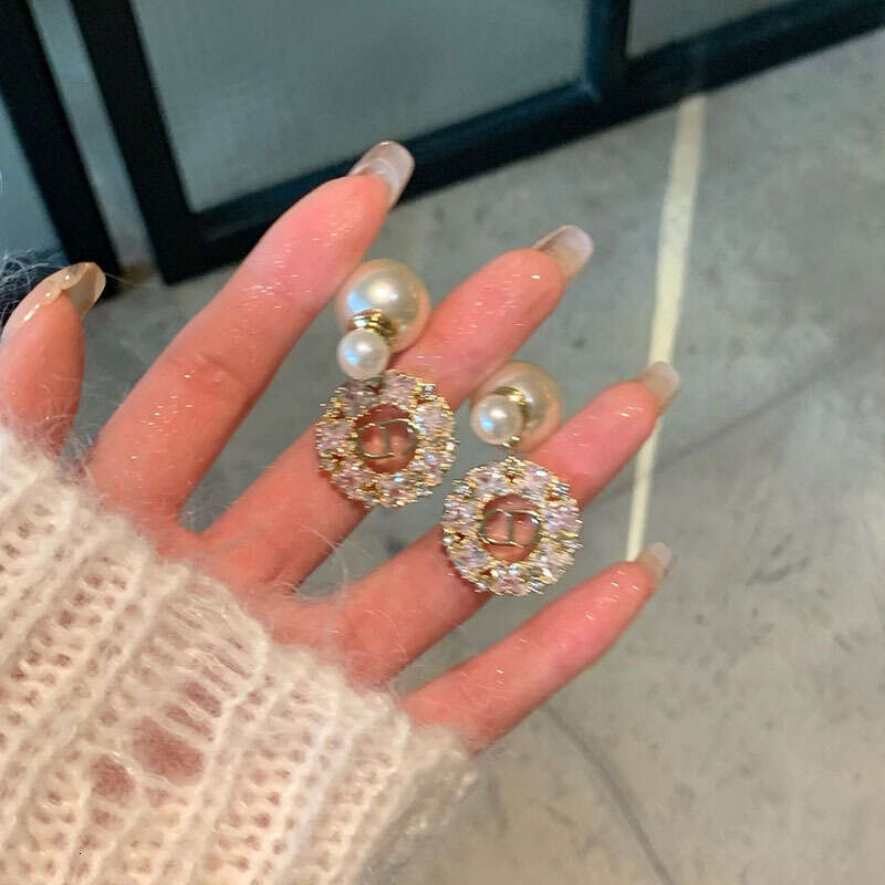 luxury high end earrings for women super fairy pearl flower earrings Real gold electroplated silver needles fashion temperament earrings light