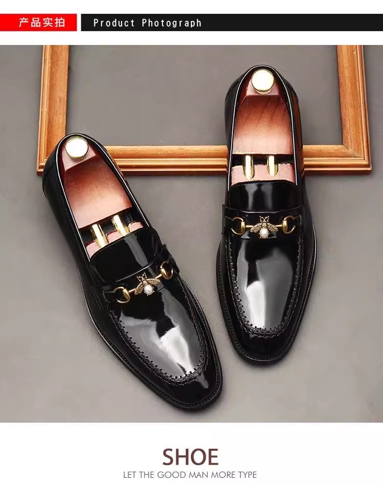 One-foot business leather shoes for men, light luxury high-end lazy foot cover, buckle loafers, made of bright leather, large size