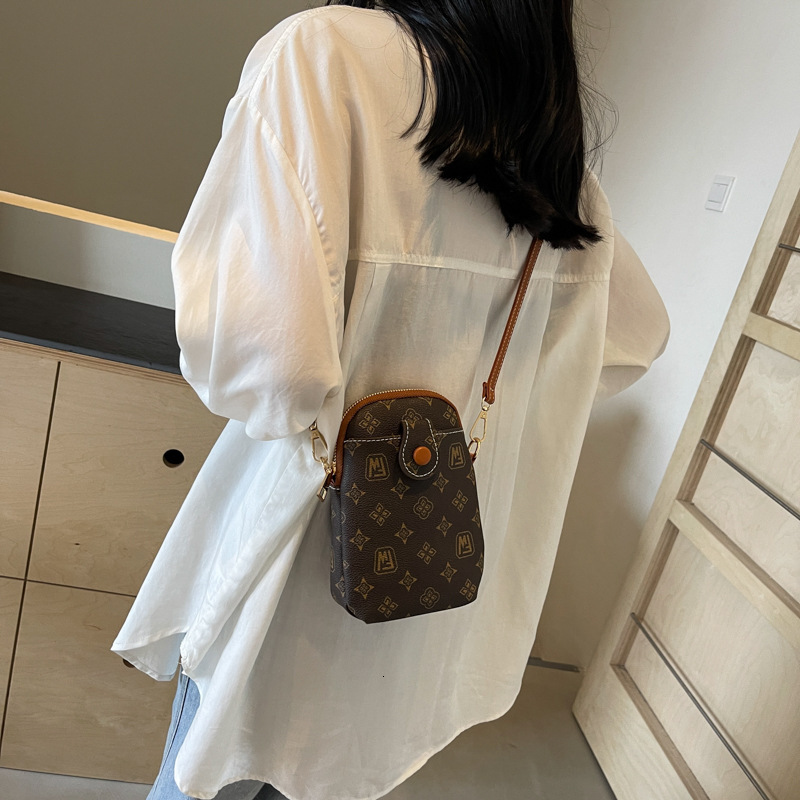 Vintage Shell Bag Old Designer Bag Flower Bag Women's 2025 New Fashion Niche Phone Bag Luxury Bag Lightweight Mini Shoulder Bag