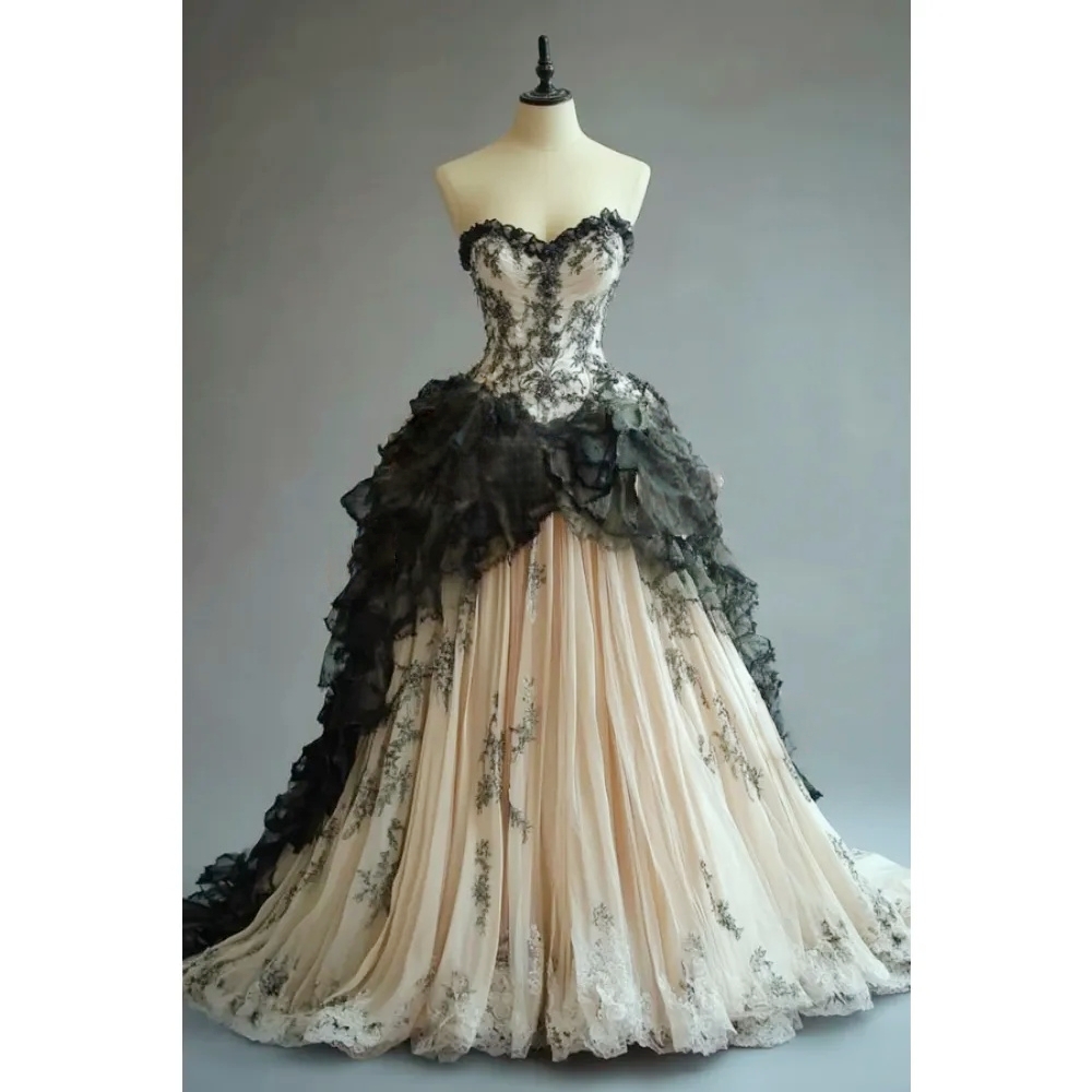 Vintage Champagne And Black A-Line Wedding Dresses With 3D Floral Appliques Lace Tulle Long Bridal Gown New Gothic Bride Dress Back Lace-Up