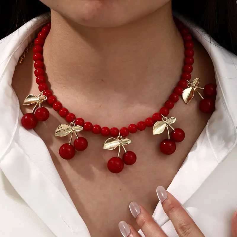 Cute summer beaded cherry pendant necklace Exquisite Luxury Necklace for Women Girl Jewelry Silver Pendant Necklaces Valentine's Day Birthday Gif