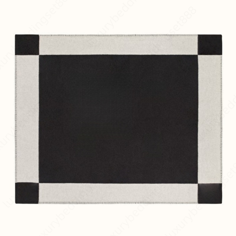 Designer blankets, cashmere and wool blankets, sofa blankets with single letter H, home textiles, office nap air - conditioner blankets, airplane blankets