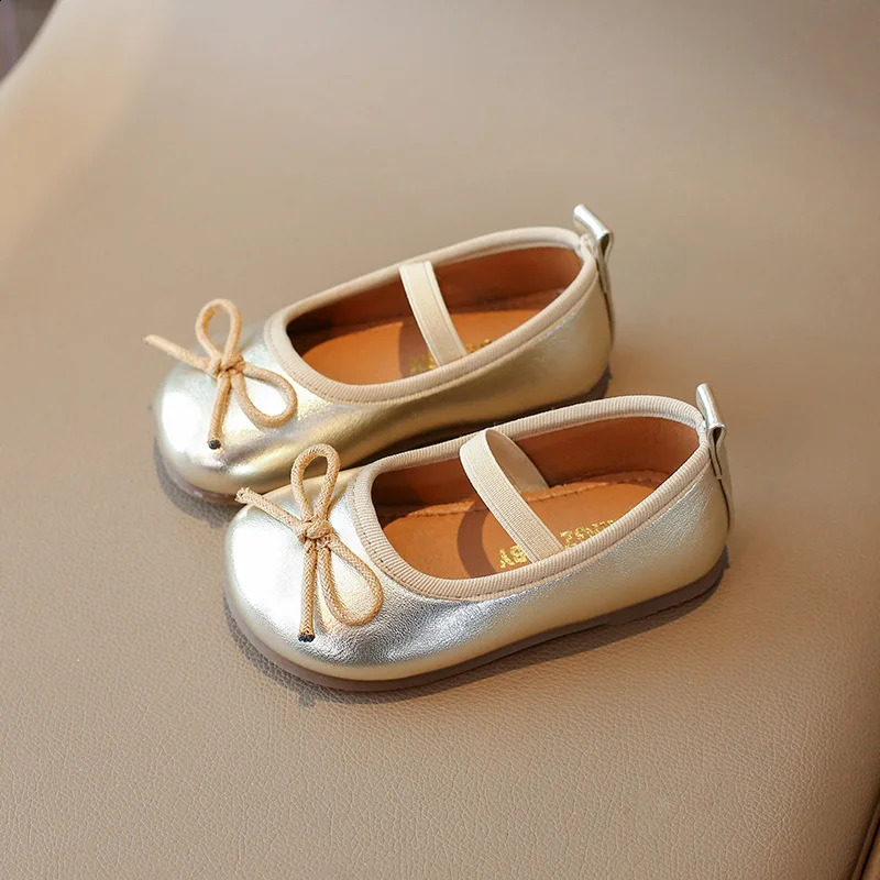 Little Girls Flat Shoes 2025 Spring Autumn Children Oxfords Kids PU Leather Shoes For Girl Ballet Dress Shoes Gold Silver Red 250828