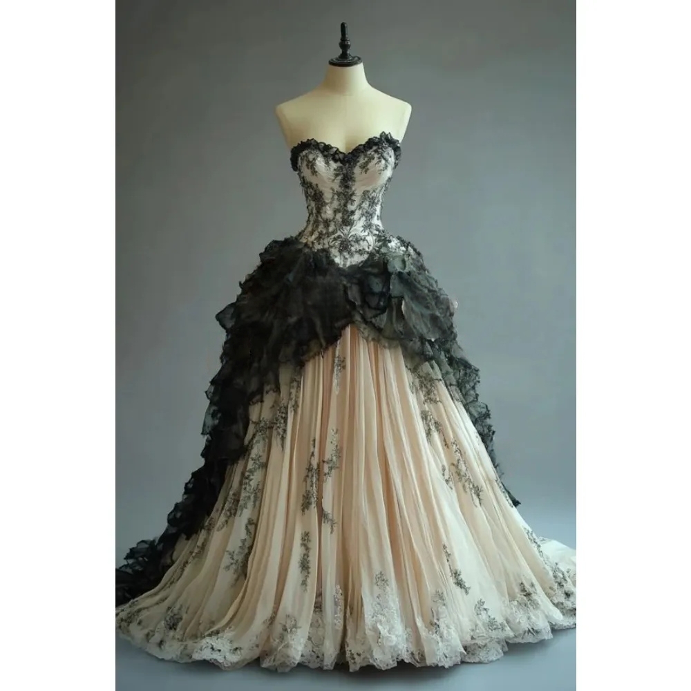 Vintage Champagne And Black A-Line Wedding Dresses With 3D Floral Appliques Lace Tulle Long Bridal Gown New Gothic Bride Dress Back Lace-Up