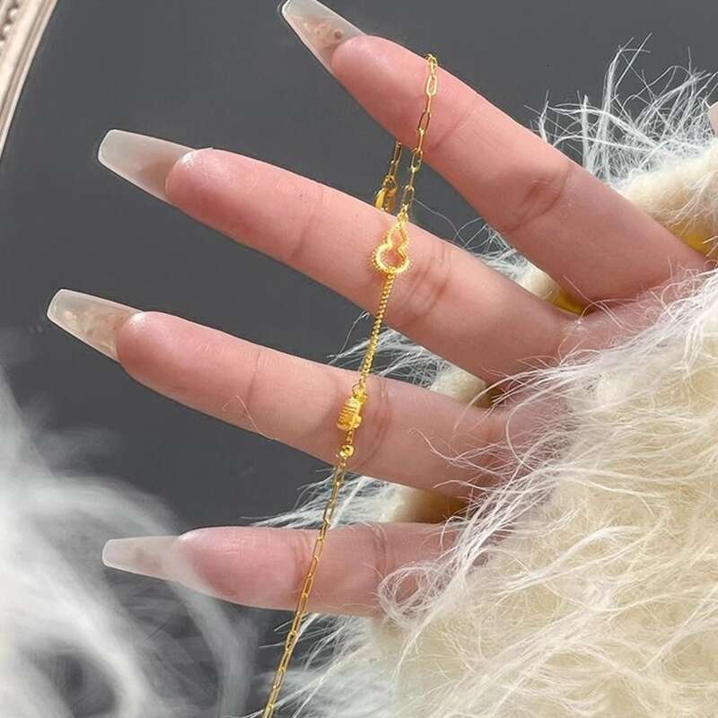 Simple and fashion trend Luxury Diamond Charm Bracelet Fashion Trendy Letter pendant Gold Jewelry Accessories Love Gift good