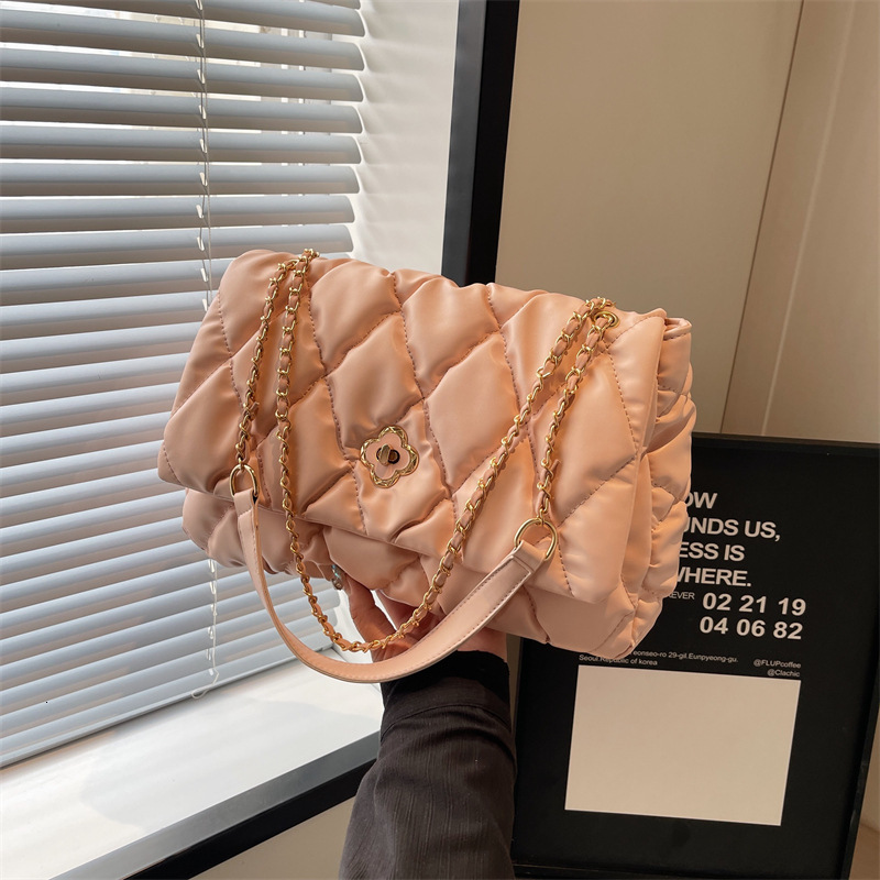 Quilted Chain Bag Luxury Bag For Women 2025 New Trendy Summer Fashion Designer Bag Popular Shoulder Bag Large Capacity Commuter Free Delivery To Your 