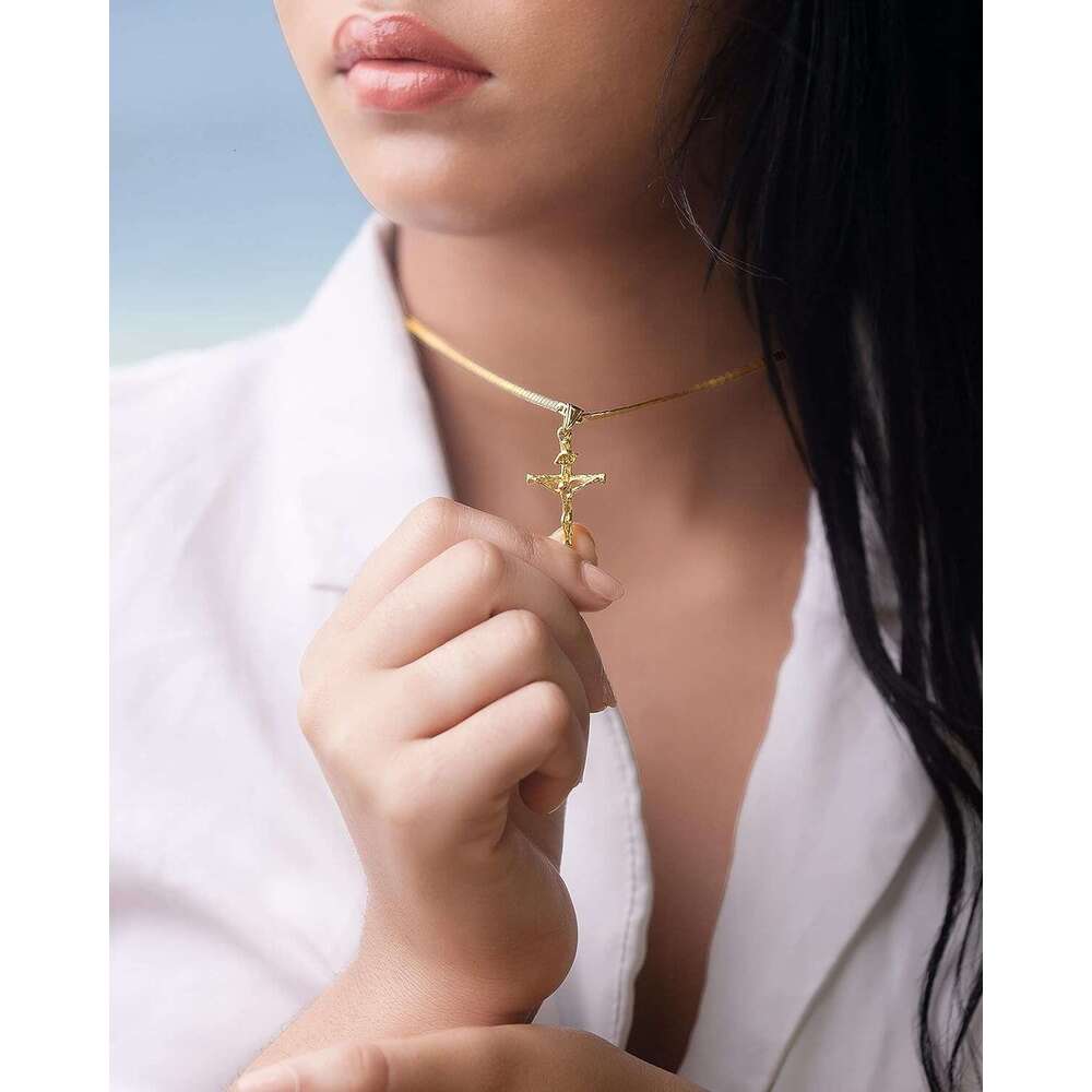 for Women & Men Gold Plated Flat Mariner/Marina 060 3MM Chain Necklace With Cross Pendant.