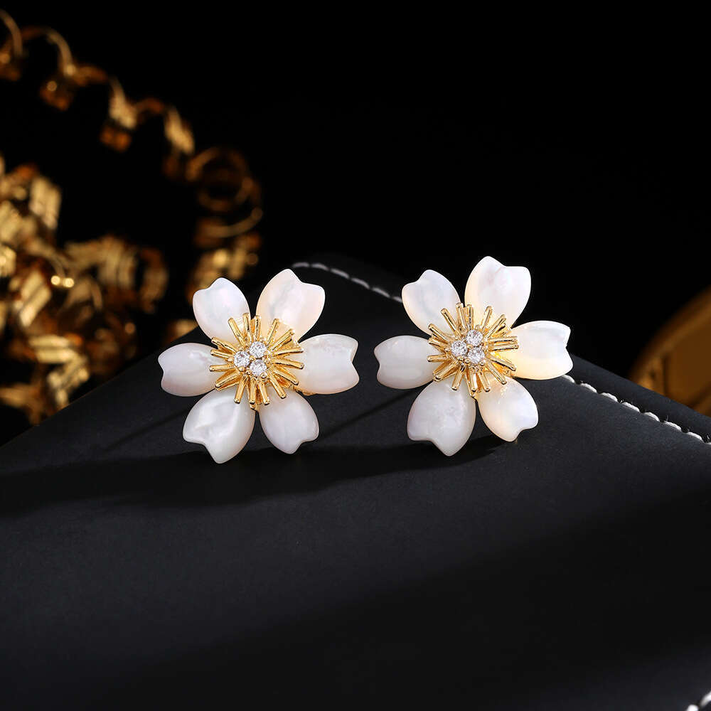 Jewelry Sets Earrings Necklace New Chain Neklace Fashion Women Wedding Lovers Gift Jewelry Set