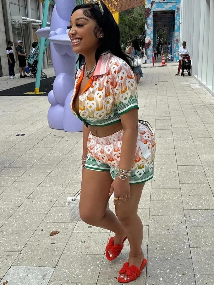 STYLISH LADY Letter Printed Sporty 2 Piece Set Women Short Sleeve Crop Top and Shorts Suits Summer Casual Street Outfits 250823
