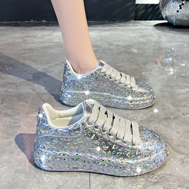 Designer Leather Women Shoes New Style Fashion Flat Shoes Platforms Sneakers Tide Shine Bling Luxury Rhinestone Shoes Trendy Shining Water Diamond Cas