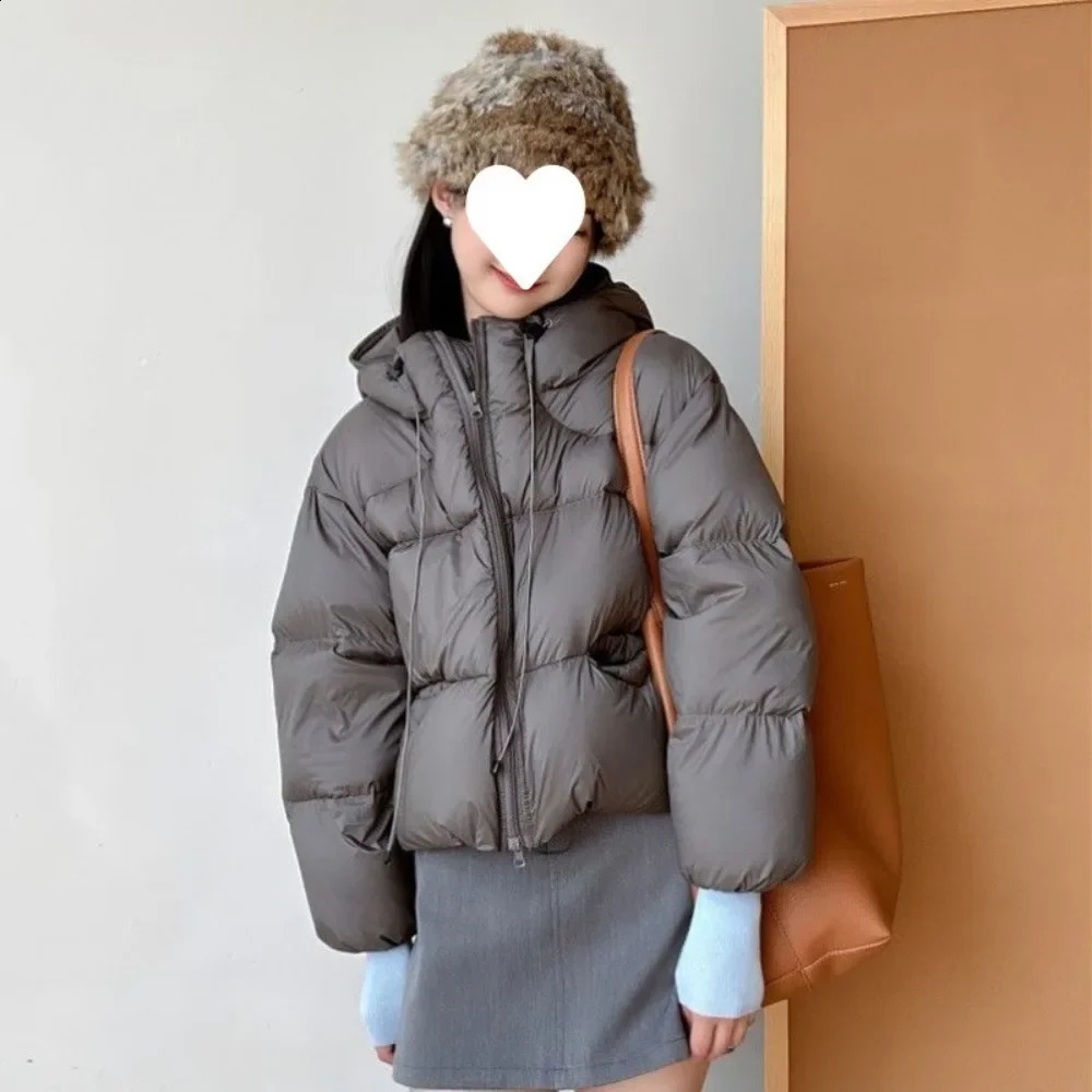 Down Jacket Fluffy Autumn Winter Puff Hooded White Duck Down Coat Women Thick Lightweight Warm Puffer Jacket Short Parkas 250823