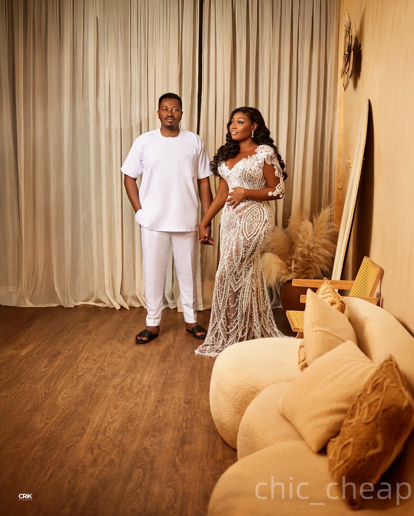 2025 Aso Ebi Plus Size Ivory Mermaid Wedding Dress Sheer Neck Long Sleeves Lace Illusion Vintage Bridal Gowns Dresses ZJ0686