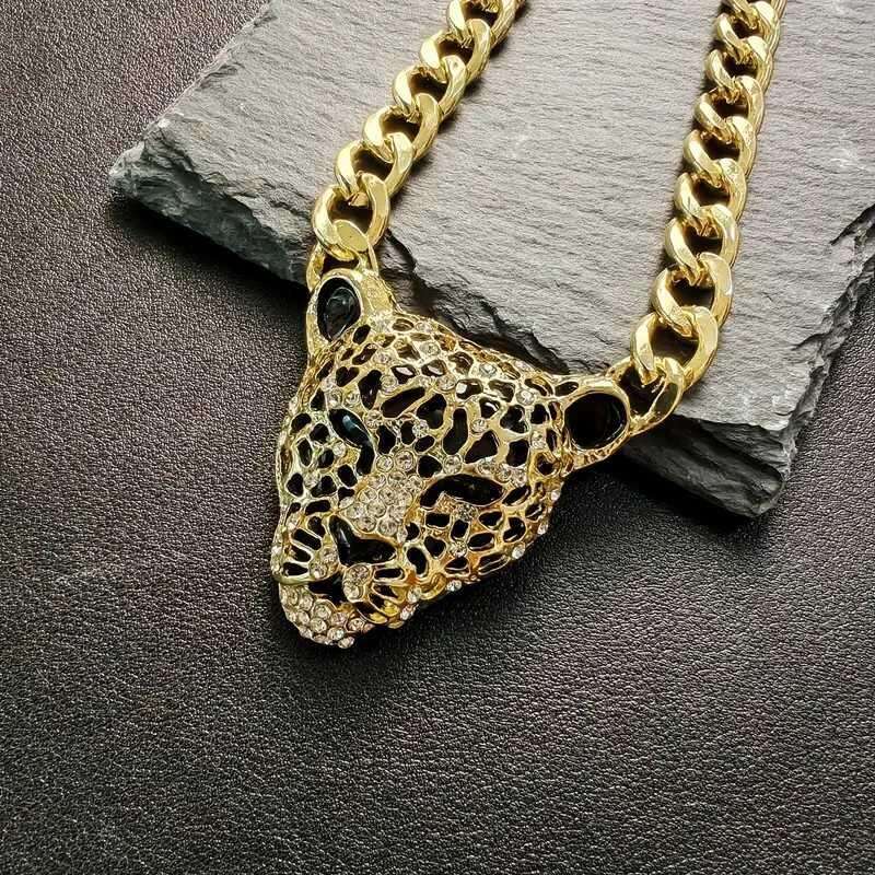 DHcollections Dylam Dazzling Exaggerated Pure Sier Boutique Jewelry 5A Zirconia Pendant Necklace