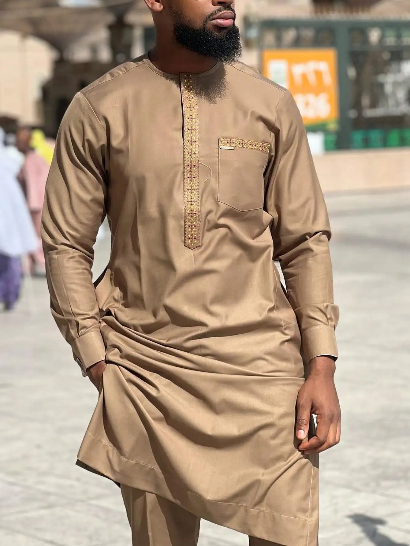 Kaftan Elegant Mens Suit Long Sleeve Ethnic Style Casual EmbroideryTop And Pants 2PCS Sets African Fashion Traditional Outfits 250823