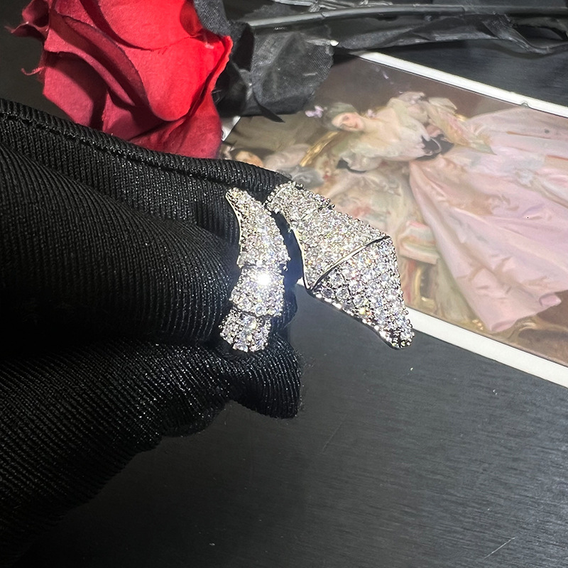 Free shipping designer jewelry Bao Series Spirit Snake Full Diamond Jewelry Set High-end Fashion Ins Hot-selling High-end Snake Necklace Earrings