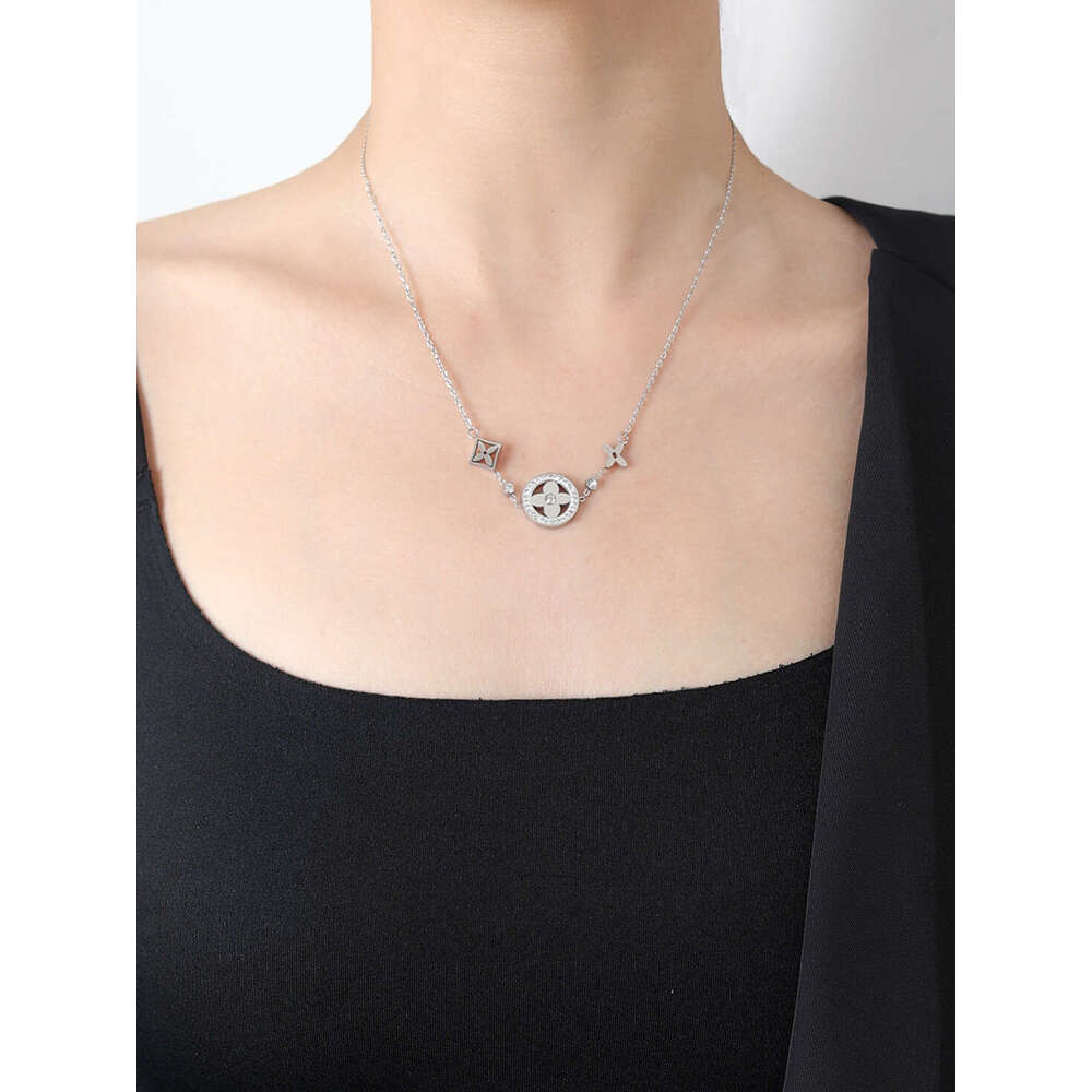 luxury earrings Vintage Clover Ear Stud Gold Plated Stainless Steel Drop Earrings Luxury Designer Fashion Women Wedding Party Jewelry High Quality