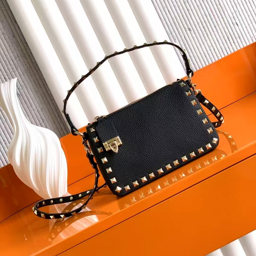 Designer luxury brand ladies rivet crossbody bag, 10A mirror quality first layer cowhide handbag, fashionable small bag wallet, with original gift box+invoice.
