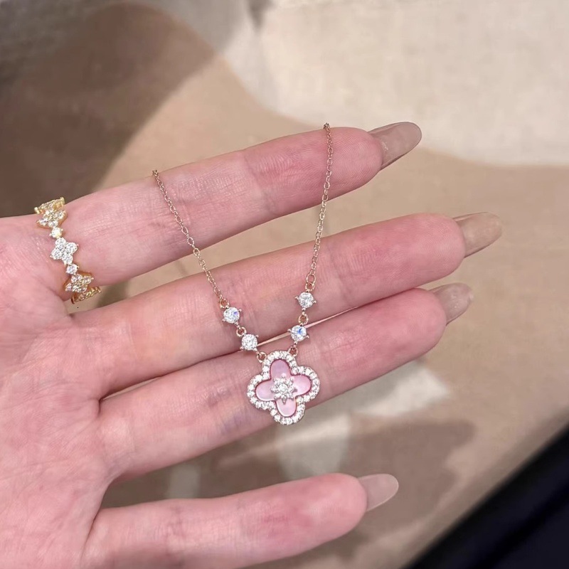 Vintage Second-Hand Cherry Blossom Pink Mother-of-Pearl Four-Leaf Clover Necklace for Women Light Collarbone Chain