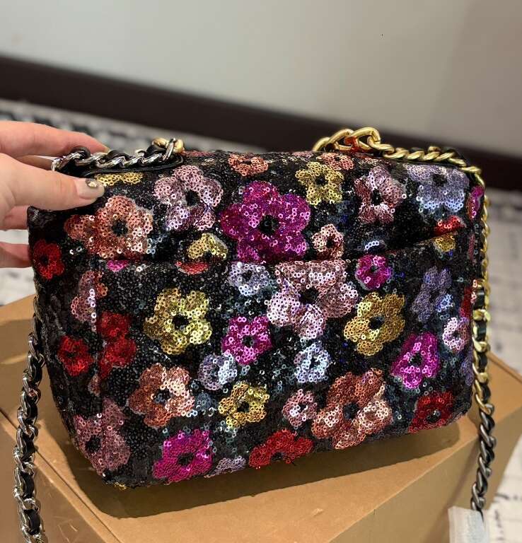 Hot Selling Fashion Small Canvas Chain Shoulder High Quality Ladies Crossbody Bags For Women Casual Female Handbags Messenger Bag Designer Bags