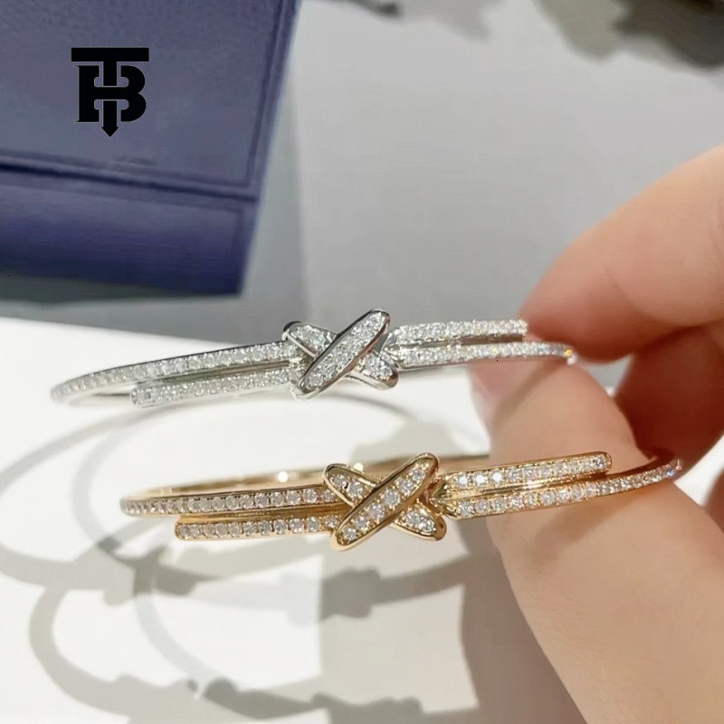 TB BHULAMTE New Four Leaf Clover Women's Cross Bracelet European And American Full Diamond High-end Fashion Accessory Free Shipping Luxury Temper