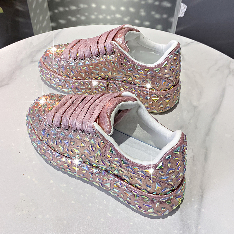 Designer Leather Women Shoes New Style Fashion Flat Shoes Platforms Sneakers Tide Shine Bling Luxury Rhinestone Shoes Trendy Shining Water Diamond Cas