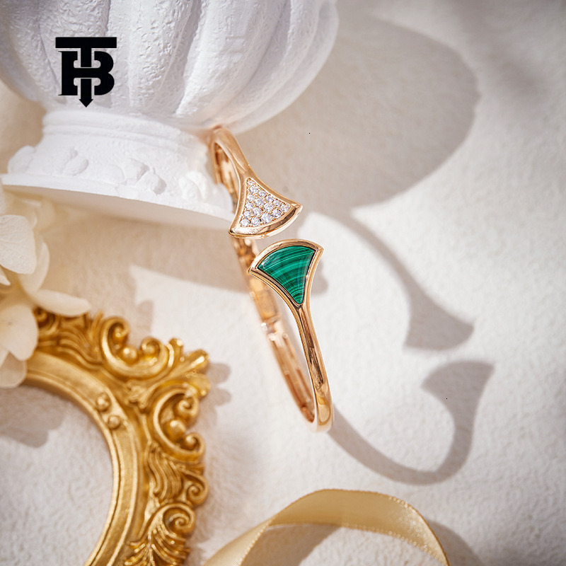 TB BHULAMTE Designer Luxury Jewelry White Mother Of Pearl Fan Bracelet 18K Gold Plated Elegant Retro Style Neutral Red Agate Women's Accessories 
