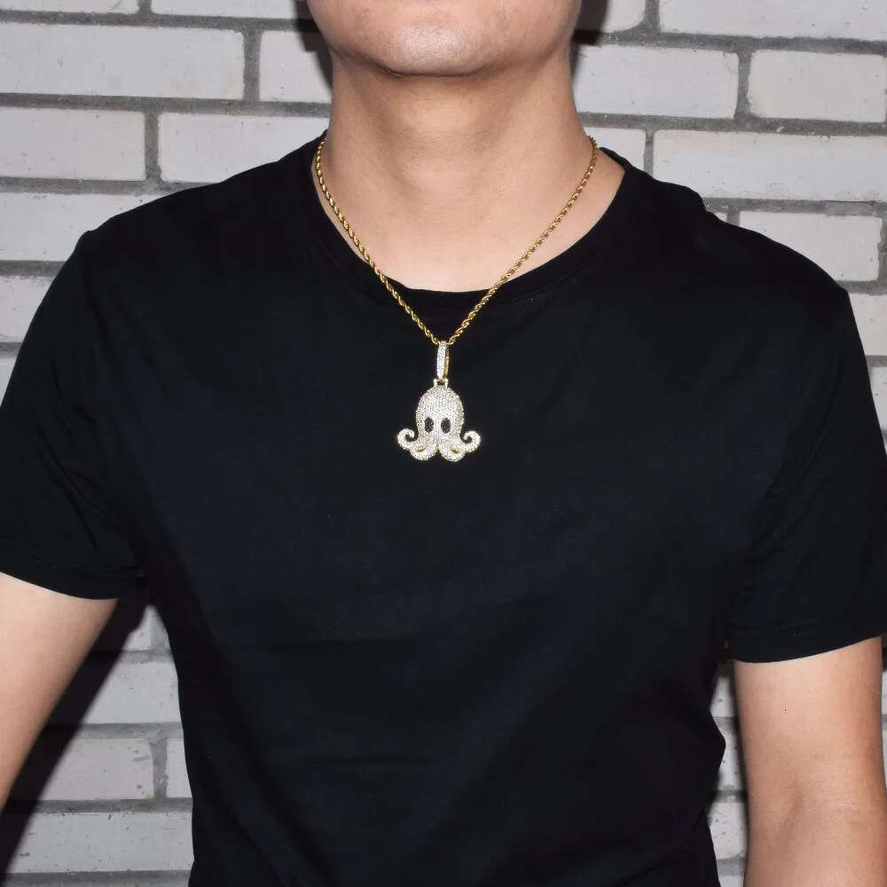 luxury Necklace Hip Hop Jewelry Micro Pave Zircon Animal Iced Out Octopus Pendant Necklace With Rope Chain Men Women