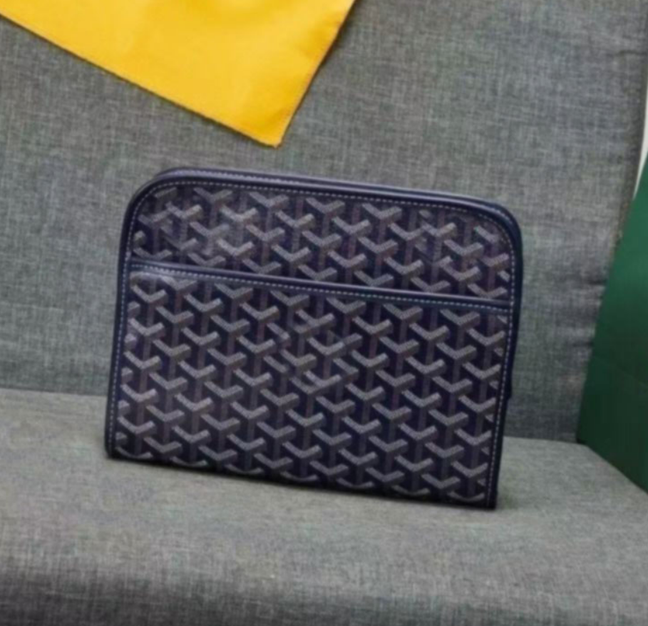 2025 Leather Clutch Womens travel Shoulder wash mens handbag designer makeup bag Vintage toiletry CrossBody Tote vanity costicme Bags