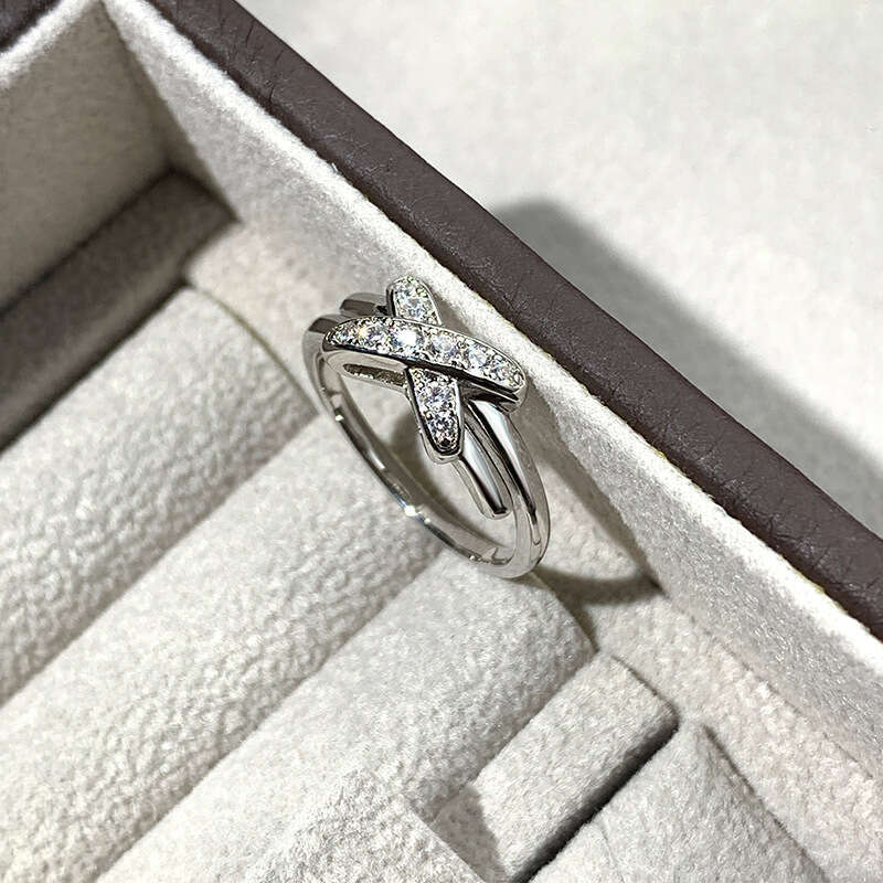 new light luxury fashion cross ring White Gold Color Oval Moissanite Women Jewelry Wedding Set Band Rings Engagement Ring